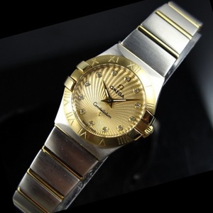 Swiss Omega OMEGA Constellation Quartz Double Eagle 18K Gold Ultra-thin Women's Watch Sun Pattern Gold Face Diamond Index Ladies Watch 123.20.24.60