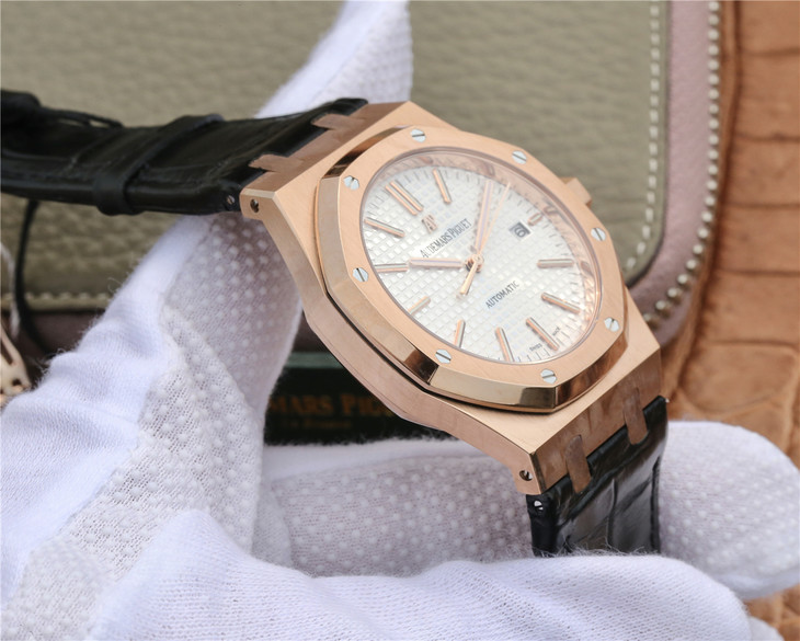  arfactory  Audemars Piguet Audemars Piguet OM Audemars Piguet Royal Oak 15400 Series 19.jpg