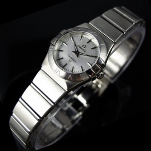 Reloj suizo famoso Omega OMEGA Constellation Frosted Quartz Women's Watch Double Eagle Series White Noodle Ding Scale Ladies Watch