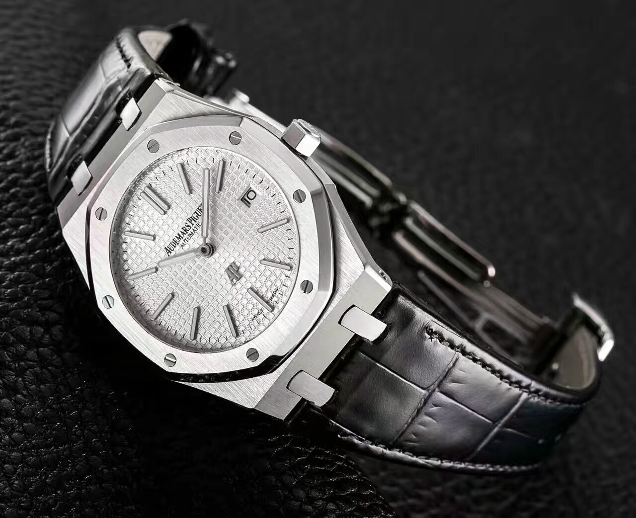  arfactory  Audemars Piguet Audemars Piguet AP Audemars Piguet Royal Oak 15202BA series ultra 6.jpg