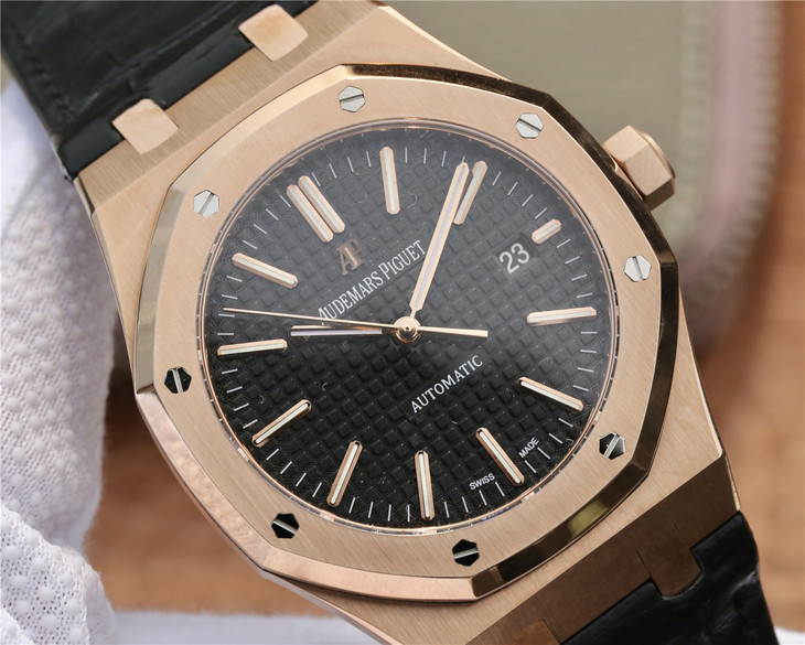  arfactory  Audemars Piguet Audemars Piguet OM Audemars Piguet Royal Oak 15400 Series 40.jpg