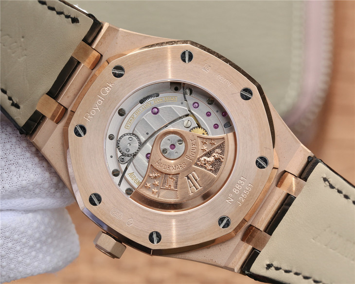  arfactory  Audemars Piguet Audemars Piguet OM Audemars Piguet Royal Oak 15400 Series 43.jpg