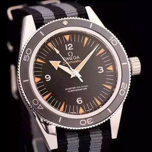OMEGA Seamaster 300 series 233.90.41.21.03.001 mechanical men's watch.