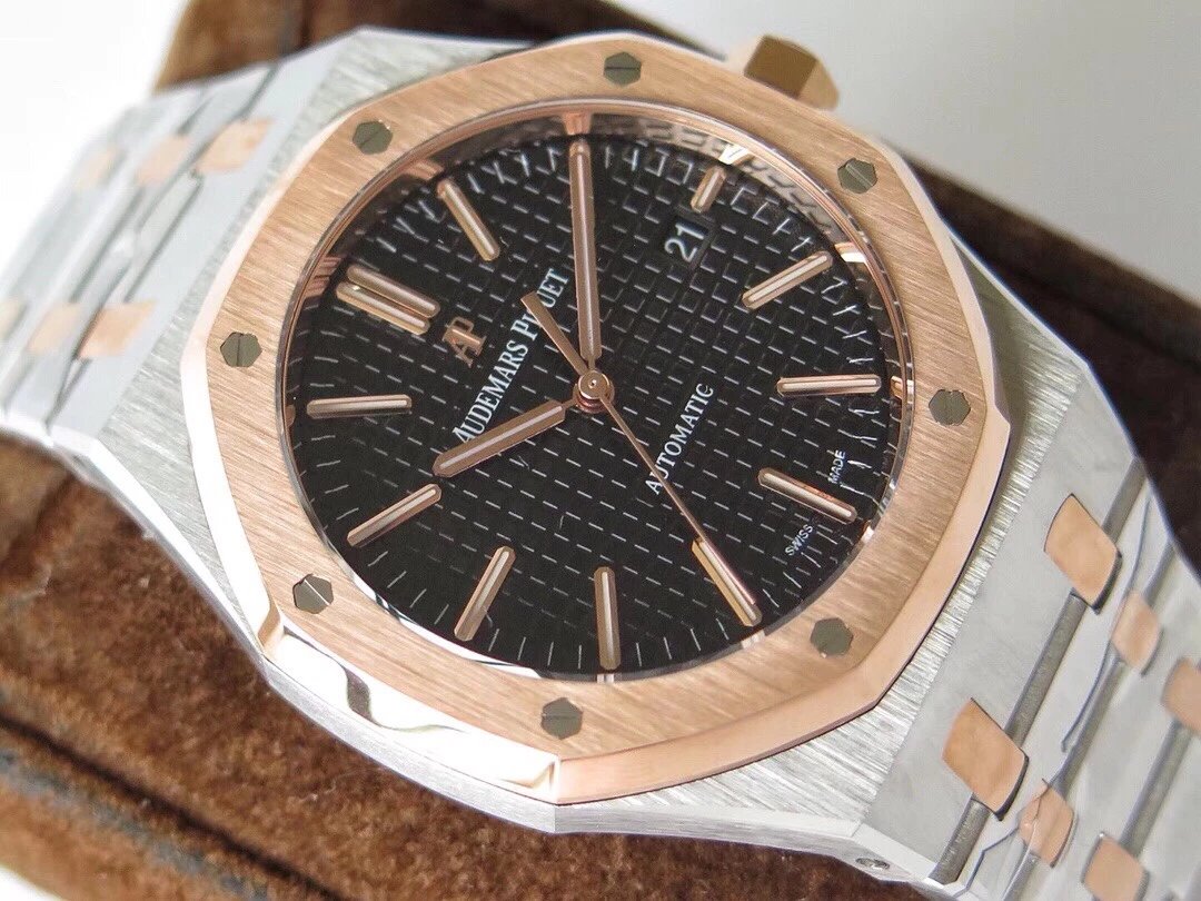  arfactory  Audemars Piguet Audemars Piguet Audemars Piguet Royal Oak Series 15400 Mechanical 4.jpg