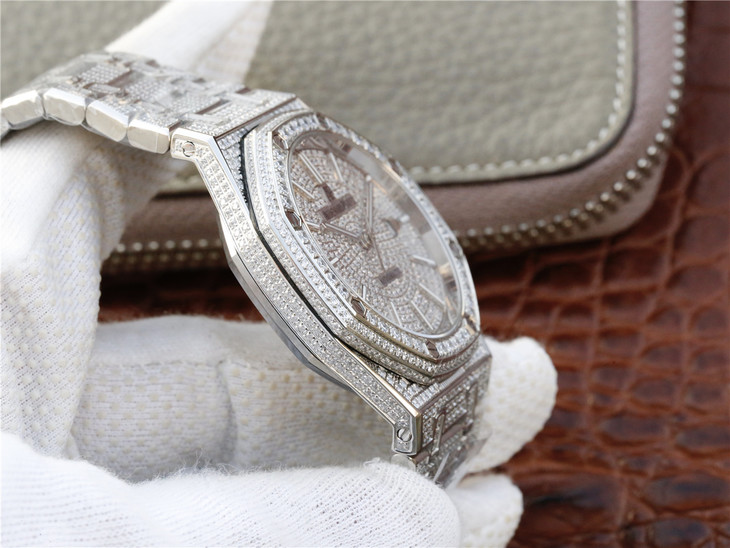  arfactory  Audemars Piguet Audemars Piguet Audemars Piguet Royal Oak Series 15400 OR Starry 5.jpg