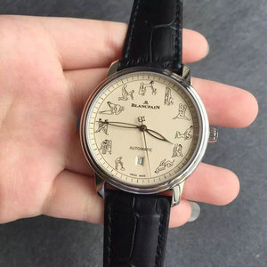 L'orologio Blancpain Erotica è indossato dalla fabbrica MK, taglia 38x11.5mm