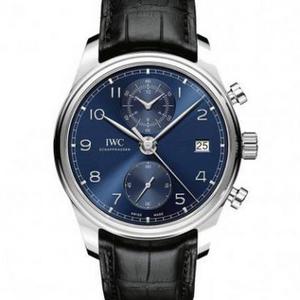 IWC Portugal Series IW390303 multifunctioneel chronograaf horloge met blauwe wijzerplaat.