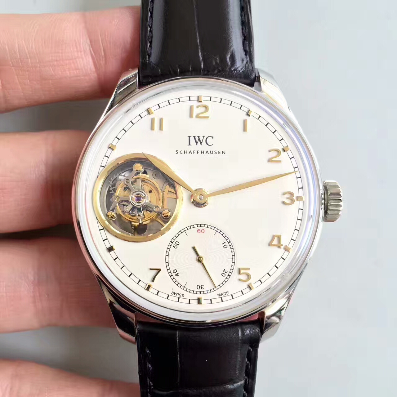 een-op-een replica van het IWC Portugese serie IW546301 mechanisch horloge. - Klik op de afbeelding om het venster te sluiten