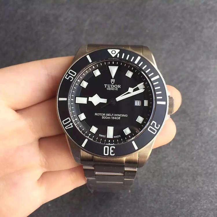 zf Tudor 25500TN Tomahawk pointer v3 version The best Tudor replica watch - Trykk på bildet for å lukke